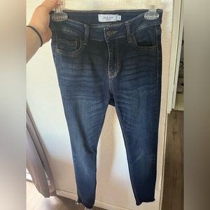 Carly Jean Los Angeles